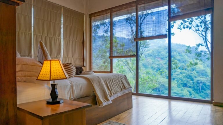 Magpie The Chestnut Retreat – Pemayangtse & Naku-Chumbong